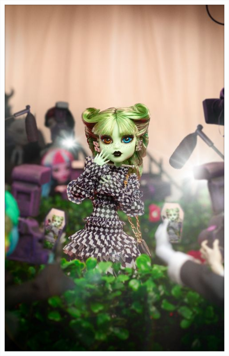 Off-White c/o Monster High Harmonie Ghoul Doll