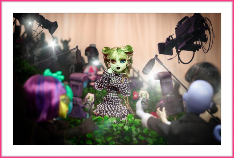 Off-White c/o Monster High Harmonie Ghoul Doll
