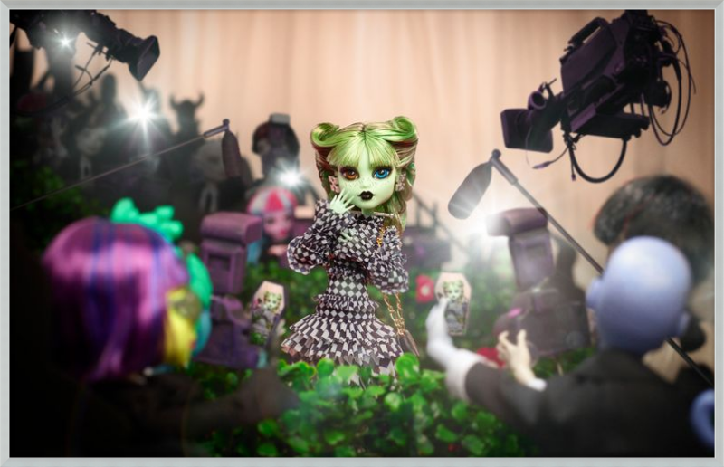 Off-White c/o Monster High Harmonie Ghoul Doll